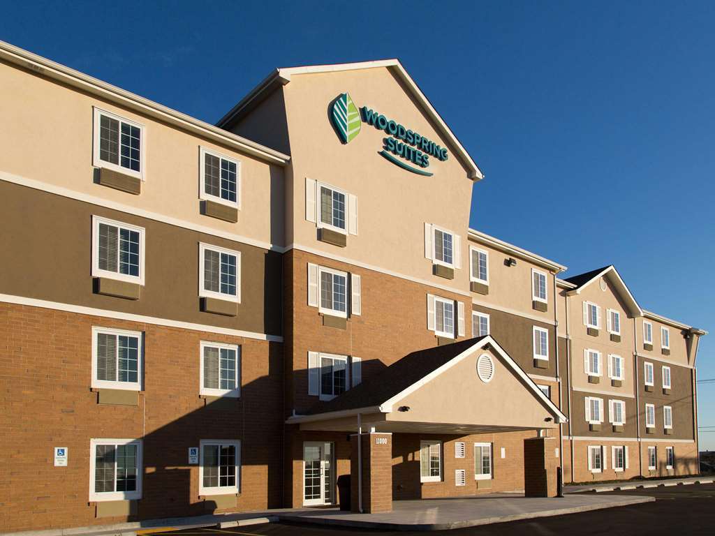 WoodSpring Suites Broken Arrow Tulsa Exterior foto