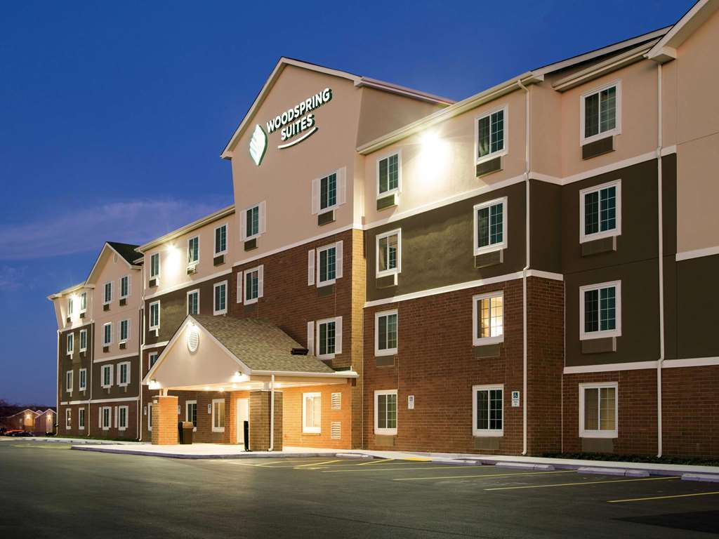 WoodSpring Suites Broken Arrow Tulsa Exterior foto